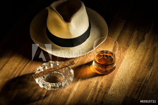 Picture of Rum Hut und Zigarre